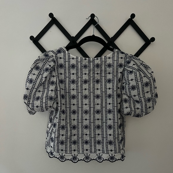 NWT Zara Embroidered Cropped Top with Puff Sleeves - Picture 2 of 5
